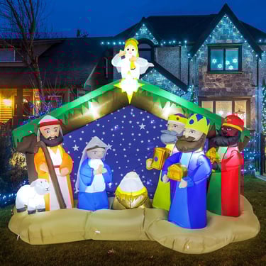 Outdoor inflatable Nativity set