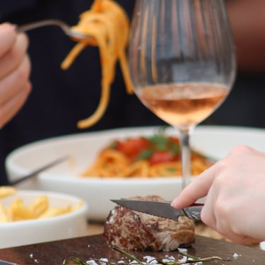 steak on hot stone