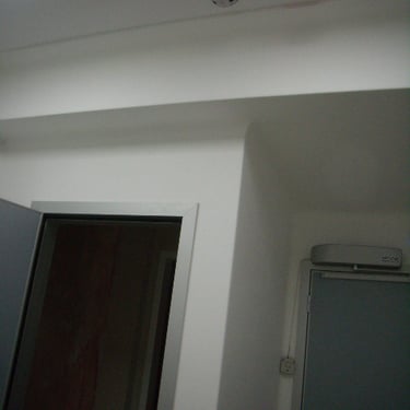 ΤΟΙΧΟΠΟΙΙΑ ΧΕΙΡΟΥΡΓΕΙΟΥ SOLID SURFACES