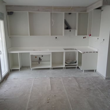ΠΑΚΟΙ ΚΟΥΖΙΝΑΣ SOLID SURFACES