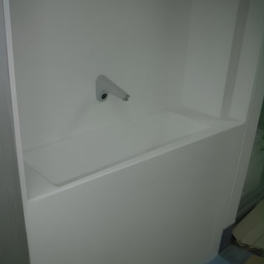 Χειρουργικοί νεροχύτες surgical sink scrub up solid surfaces