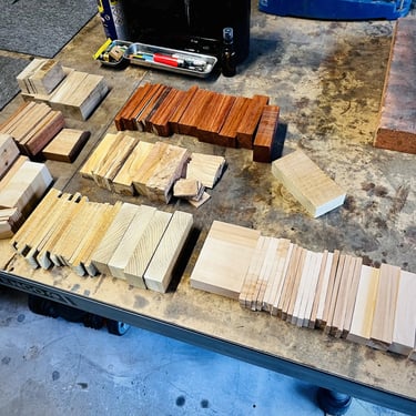 loads of wood scales for handle