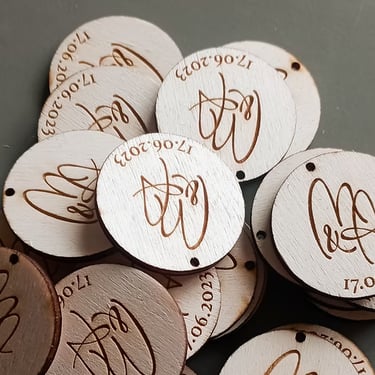 Dessous de verre personnalisé pour mariage – gravure laser sur bois par 3DPM France