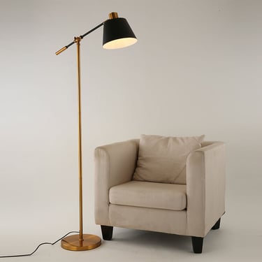 0580 Minimalist black lampshade floor lamp