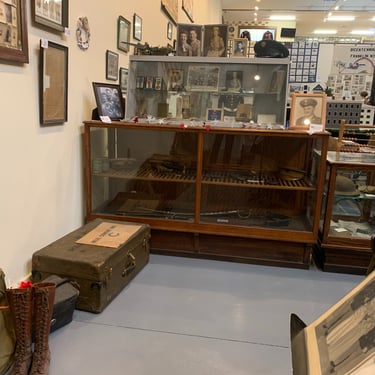 military, display case, trunk