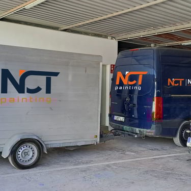 Flota de vehículos de NCT Painting preparada para cubrir proyectos en toda la isla