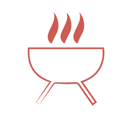 Barbecue bois/charbon dans le jardin à disposition