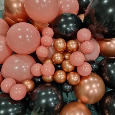 Balloon Garland in glammed up Rose Gold in Redlandbay, Redlands - party hire by SweetAz Co.