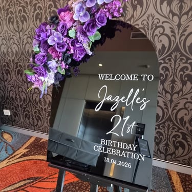 Black Easel welcoming guests to a 21st Birthday in Calamvale, Brisbane - party hire by SweetAz Co.