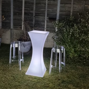 Cocktail Table glowing up meeting points at a 40Th Birthday in Cleveland, Redlands - party hire by SweetAz Co.