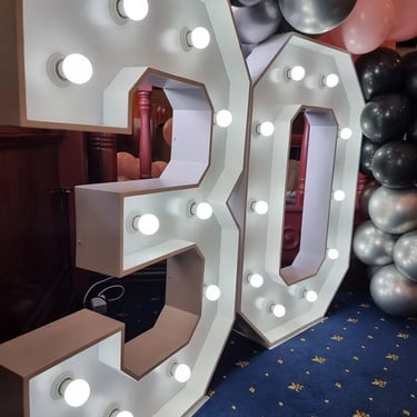 Lightup Number statement during a 30th Celebration in Caxton, Brisbane - party hire by SweetAz Co.