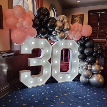 Marquee Number 30 surrounded with balloons for a 30th Party in Caxton, Brisbane - party hire by SweetAz Co.