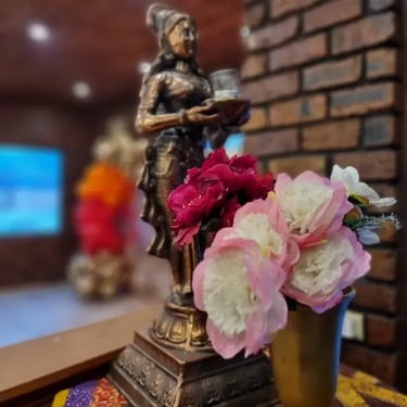 Party specialists experiencing a Anniversary Party in Birkdale, Redlands - party hire by SweetAz Co.