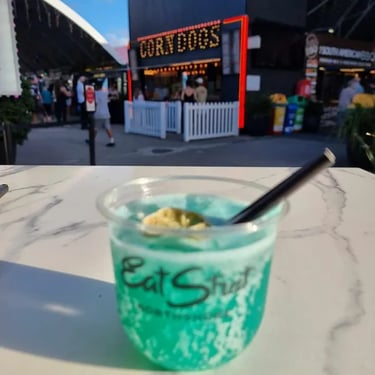 Party specialists experiencing a Xmas Party in Sunnybank, Brisbane - party hire by SweetAz Co.