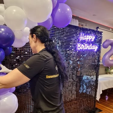 Shimmer Wall featured at a Balloon Garland in Cleveland, Redlands - party hire by SweetAz Co.