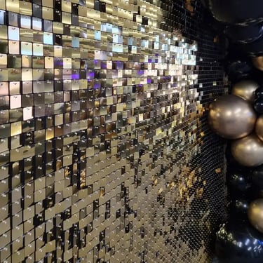 Shimmer Wall featured at a Gold Party in Sheldon, Redlands - party hire by SweetAz Co.