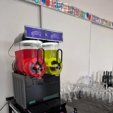 Slushie Machine blue tongue magic for an Eighteen Birthday in Redlandbay, Redlands - party hire by SweetAz Co.