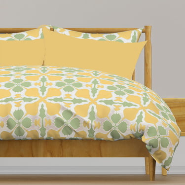 Atelier 59 STUDIO - Fabric Pattern ~ Floral Ghosts