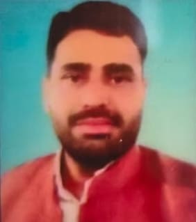 Satisfied DigyAi client giving a testimonial for website and app development services