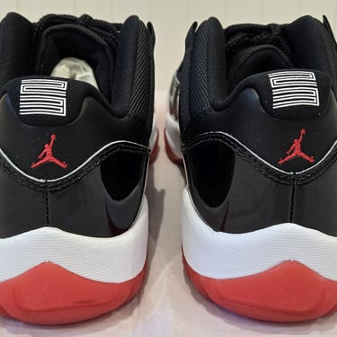 Jordan 11 Retro Low 'Bred'
