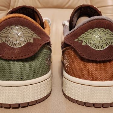 Jordan 1 Low OG Zion Williamson 'Voodoo'