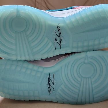 Nike SB Dunk Low 'Futura Laboratories'