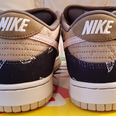 Nike SB Dunk Low 'Travis Scott'