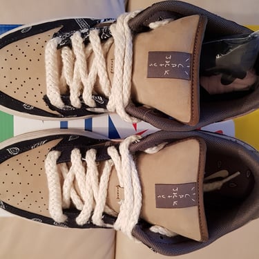 Nike SB Dunk Low 'Travis Scott'