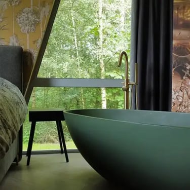 chambre privée avec baignoire