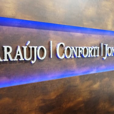 Letra caixa em aço para logotipo de recepção