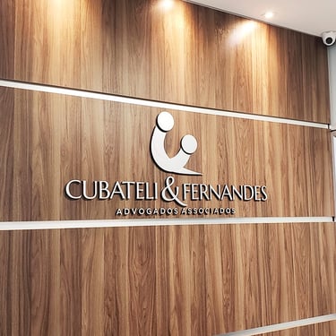Logotipo 3d em acrílico para escritório de advocacia