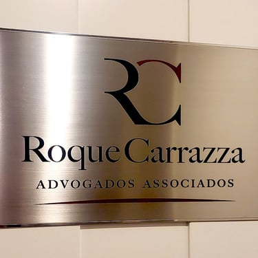Placa em aço escovado para porta entrada de escritório