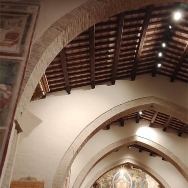 SANTA MARIA IN PIANO