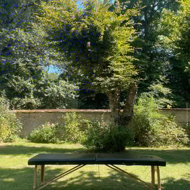 Ostéopathe cabinet Bailly - consultation en jardin exterieur