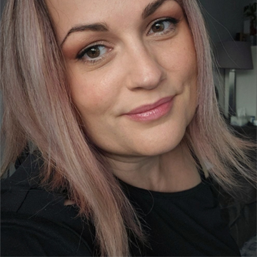 honey and sin designs designer Samantha Lovelock