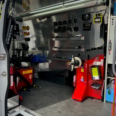 Electronic diagnostic wheel balancer