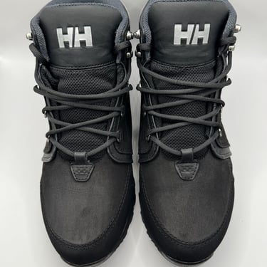KicksReboot did a deep renovation of Helly Hansen Koppervik, dyeing of suede, photo taken after the process