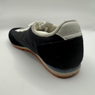 KicksReboot carried out a renovation of Mango Sneakers, the sole was unglued, the photo was taken before the process