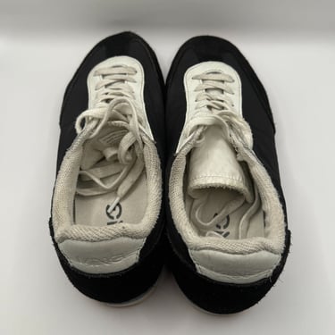 KicksReboot carried out a renovation of Mango Sneakers, the sole was unglued, the photo was taken before the process