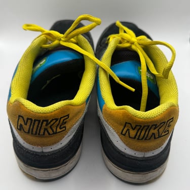 KicksReboot carried out a renovation of Nike 6 Zoon Oncore, dyeing of suede, the photo was taken before the process