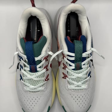 KicksReboot carried out a deep cleaning of Nike Pegasus Trail, photo taken before the process
