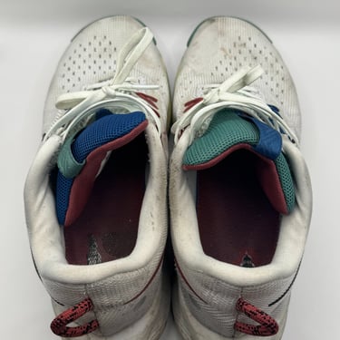 KicksReboot carried out a deep cleaning of Nike Pegasus Trail, photo taken before the process