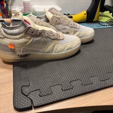 KicksReboot performed a renovation very rare Nike Air Force 1 Off-White The Ten shoes, photo taken during the process