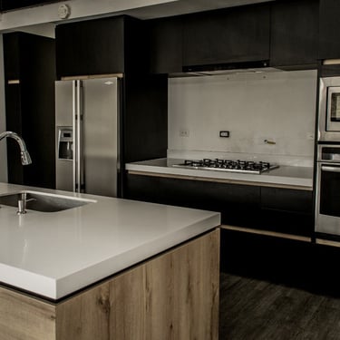 Picture of kitchen renovation by White and Wood Custom Carpentry in Orlando Florida