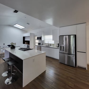 Picture of kitchen renovation by White and Wood Custom Carpentry in Orlando Florida