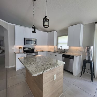 Picture of kitchen renovation by White and Wood Custom Carpentry in Orlando Florida