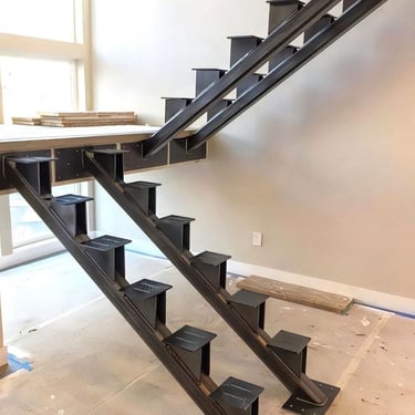 scala metallica realizzata da dynamik work services