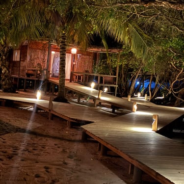 alt="Cabañas de lujo frente al mar en La Guajira"