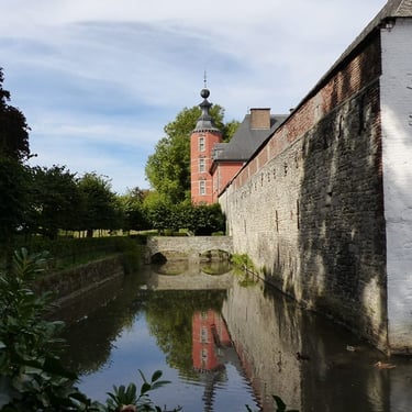Douves du Château de Loyers-Namur