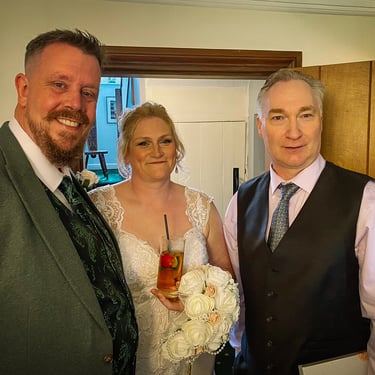 David Allbutt Celebrant With Couple At Hilltop